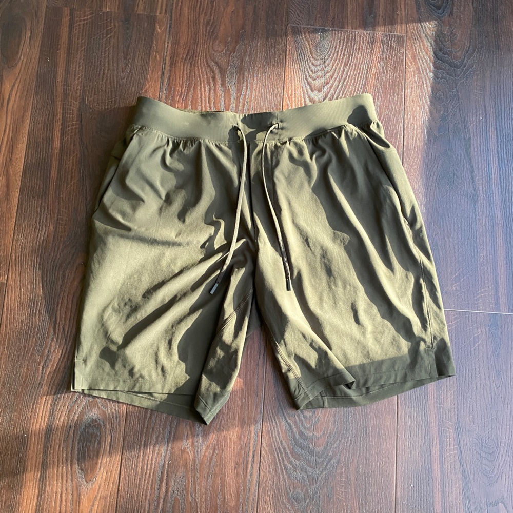 Lululemon T.H.E. Linerless Short 9 inch shorts